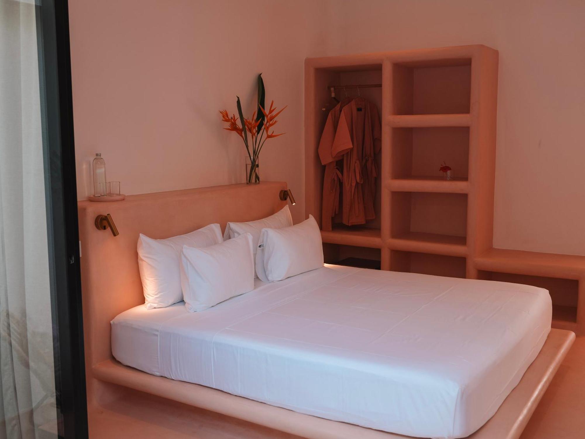 Animals Hotel Ahangama Room photo